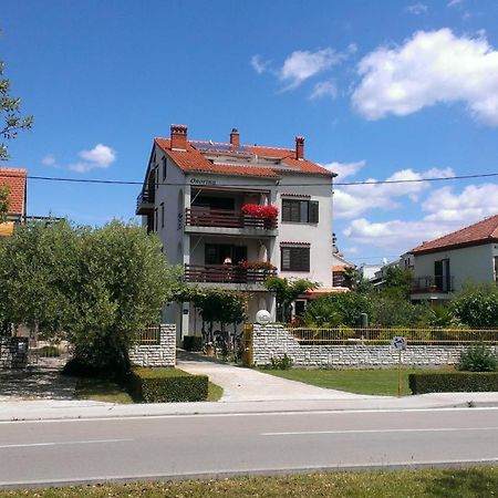 Apartments Onorina Zara Esterno foto